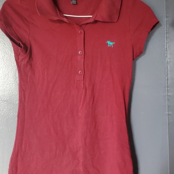 Red polo - Picture 2 of 3